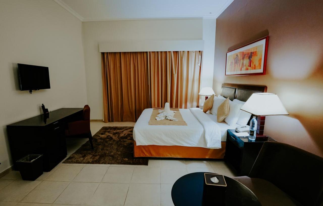 Villaggio Hotel Abu Dhabi Buitenkant foto