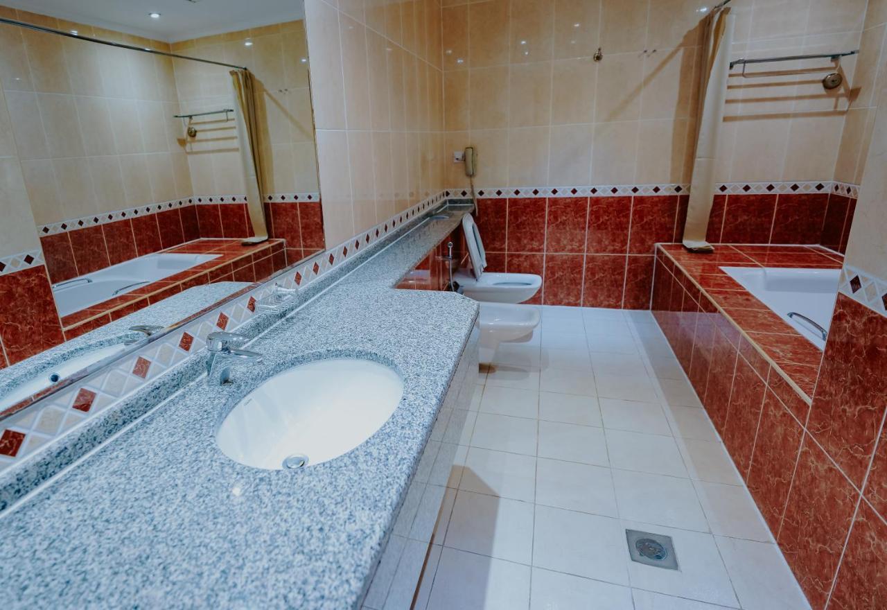 Villaggio Hotel Abu Dhabi Buitenkant foto