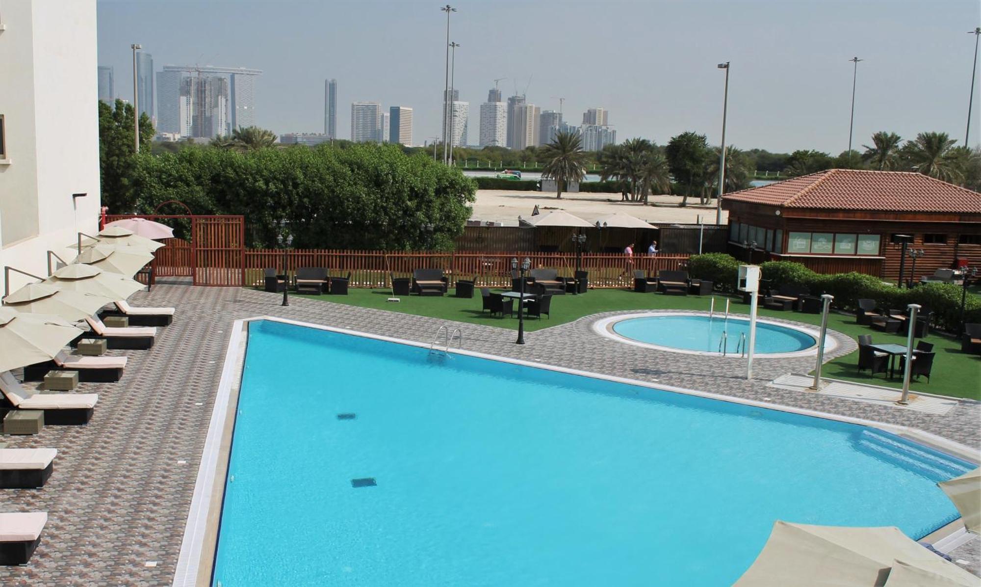 Villaggio Hotel Abu Dhabi Buitenkant foto