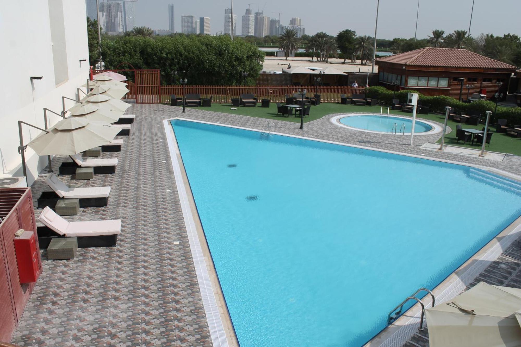 Villaggio Hotel Abu Dhabi Buitenkant foto