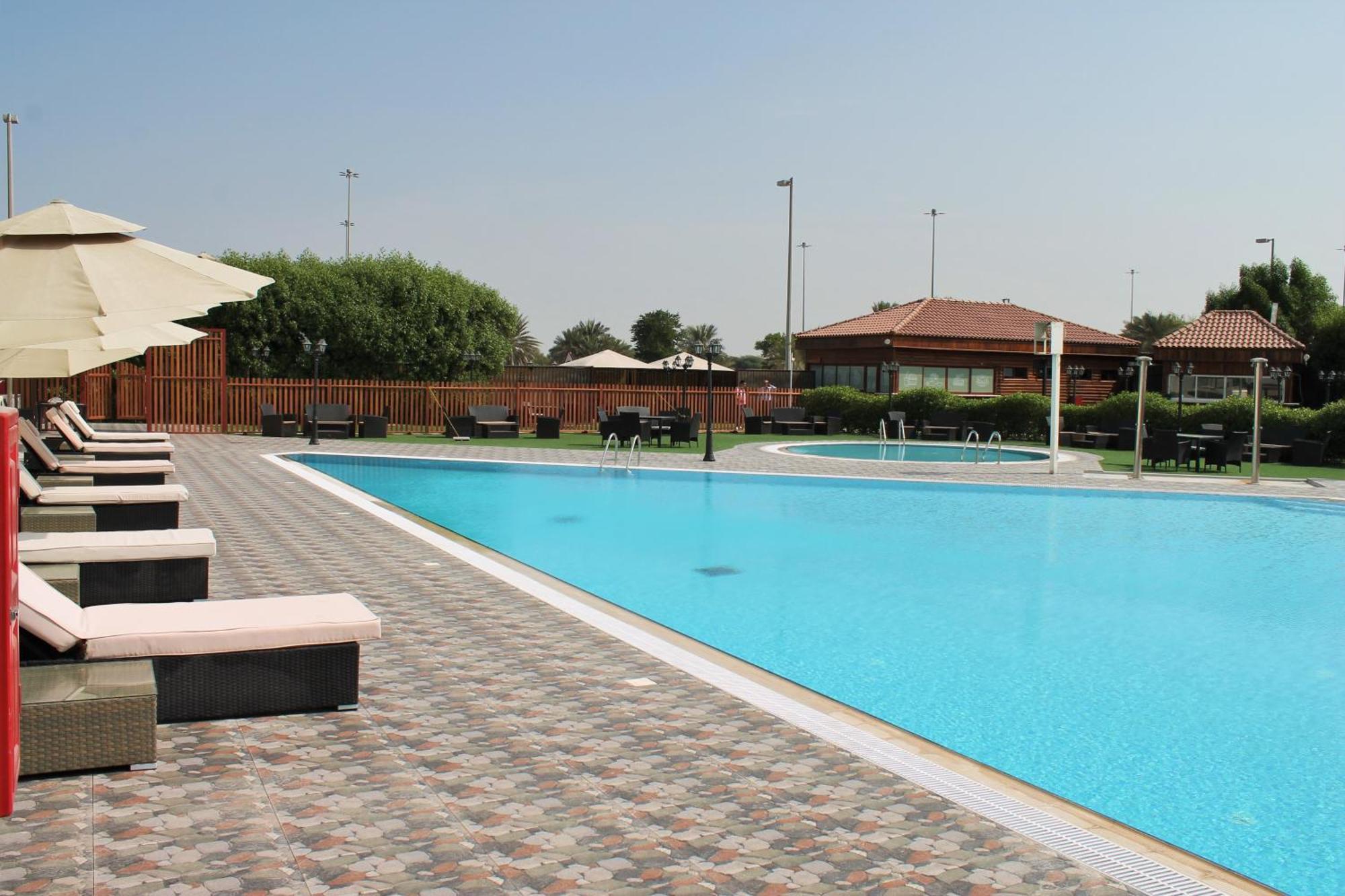 Villaggio Hotel Abu Dhabi Buitenkant foto